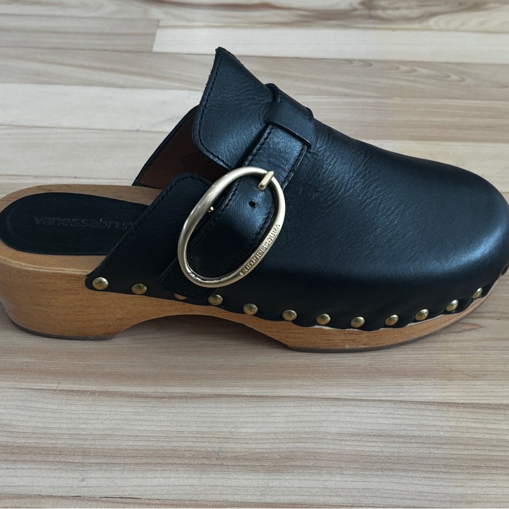 Vanessa Bruno Studded Leather Clogs 👡 Buckle Detail EU 37 - Picture 3 of 9